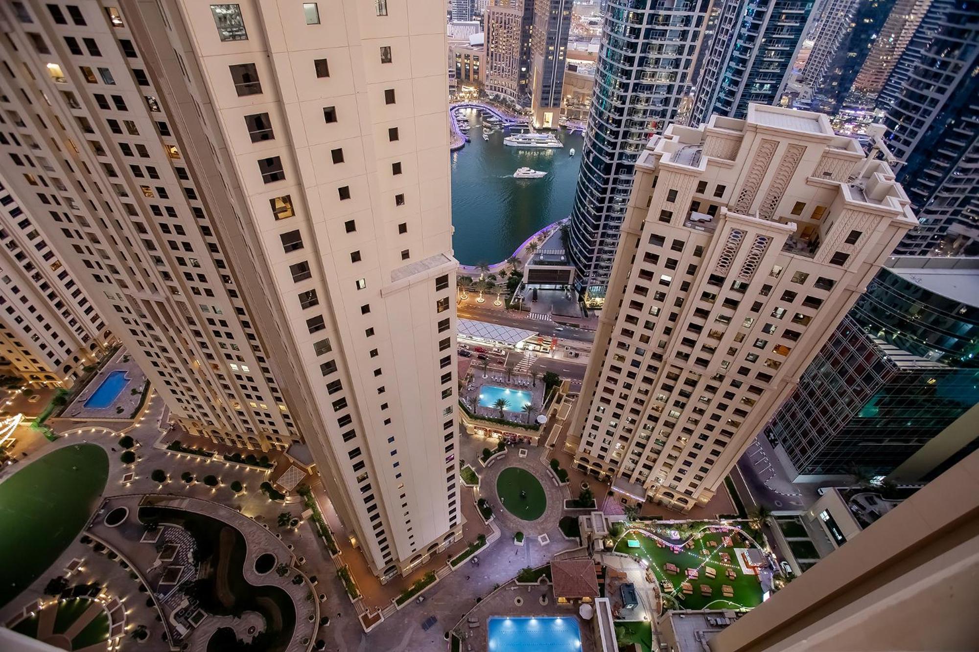 Hotel Berloga Capsule Jbr à Dubaï Extérieur photo