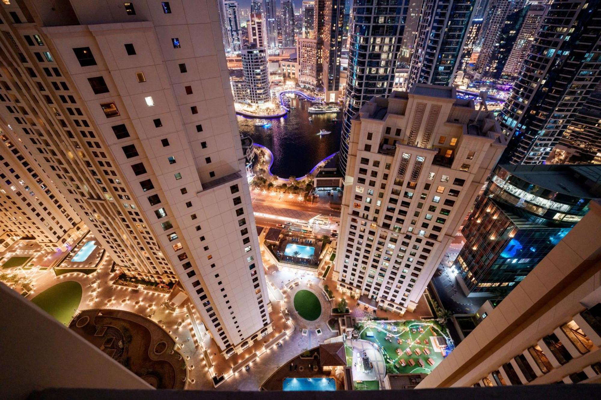 Hotel Berloga Capsule Jbr à Dubaï Extérieur photo